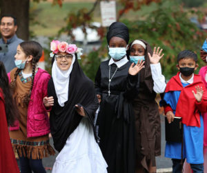 Los niños de la escuela católica St. Francis