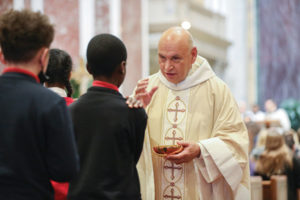 El papa Francisco nombró al obispo auxiliar de la Arquidiócesis Católica Romana de Washington, Mario E. Dorsonville