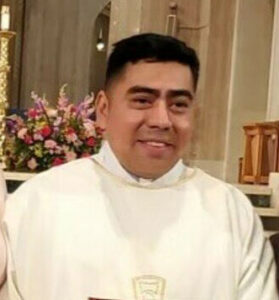El diácono Walter Sánchez