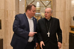 Cardinal McElroy Meet and Greet Photos
