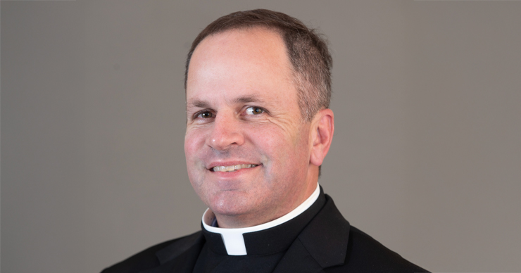 25-advent-reflection-father-greg-2