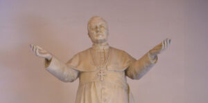 Pius X (Rome): statue of Pope Saint Pius X.